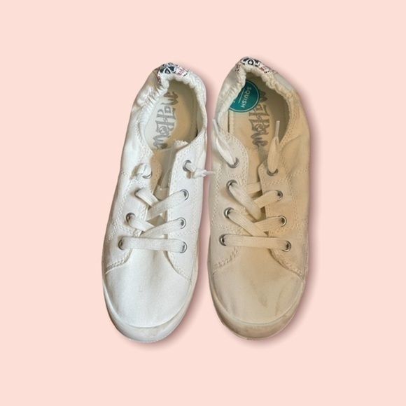 Shoes - Target Runners😍